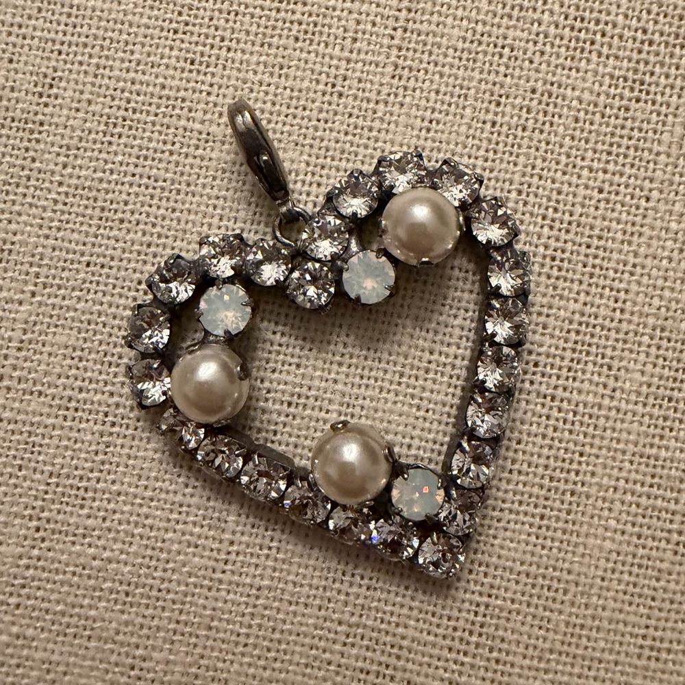 Sabika Silver Heart Pendant with Pearls
